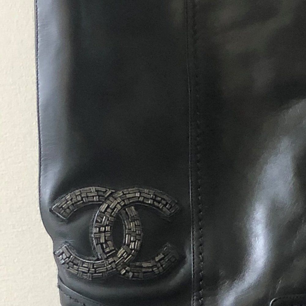 CHANEL Black Leather CC Logo Wedge Boots - Picture 3 of 14